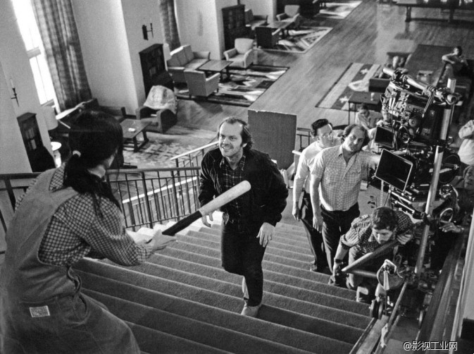 一次电影拍摄革命！库布里克的长镜头构想与《闪灵》中的斯坦尼康运用。