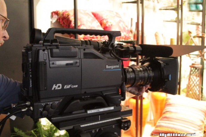 NAB2011传真：池上发布4/3英寸直接带PL电影头摄录机 GFCAM