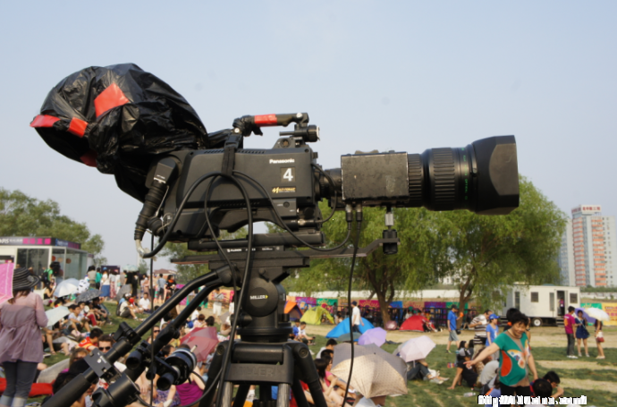 2O11KAMA LOVE音乐节上的那些摄像机以及单反们