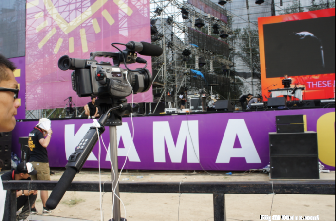 2O11KAMA LOVE音乐节上的那些摄像机以及单反们