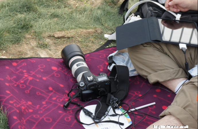 2O11KAMA LOVE音乐节上的那些摄像机以及单反们