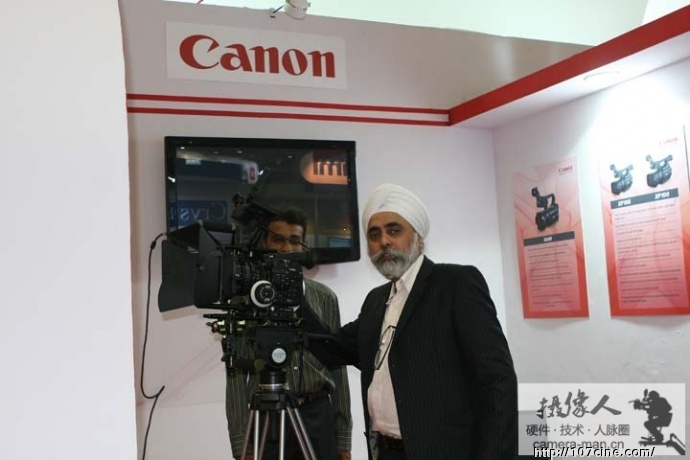 兰帕特套件在印度广电上与EOS C300的亲密接触