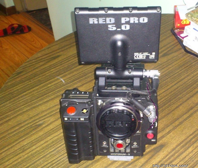 RED EPIC 艾匹克出售999成新，从无出租，总拍摄时间不超4小时