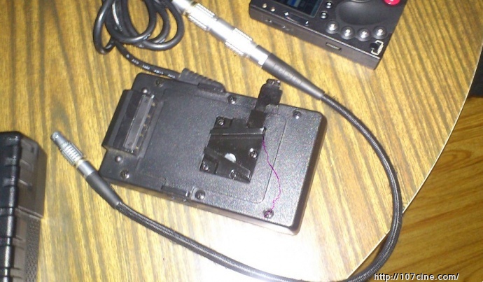 RED EPIC 艾匹克出售999成新，从无出租，总拍摄时间不超4小时