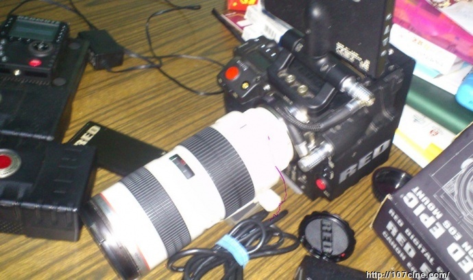 还有一个佳能卡口