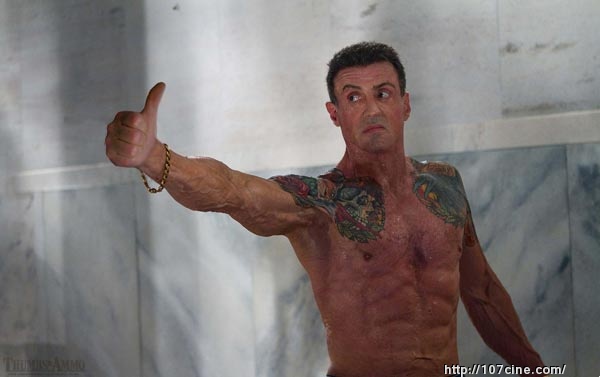 绝妙PS:当好莱坞大片里的恶棍和英雄都放下枪，竖起大拇指