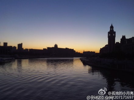 去年和 赵小丁 老师一起拍的一个电视广告片　超炫啊