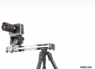 Edelkrone SliderPlus Pro 电影级专业版魔术滑轨 (加大版) 第一台重型攜帶滑軌， 可以更佳貼切您的生活了! SliderPLUS PRO 是世界上唯一的相機滑軌，他可以讓您的工作長度長2倍。SliderPLUSPRO承襲了SliderPLUSV2(獲得了Videomaker的編輯獎及聚光燈獎)的設計。獨特的滑軌設計，增加了兩倍長度。新的相機支架及載重增加了更